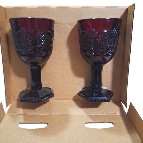 Vtg Avon 1876 Cape Cod Collection Ruby Red Elegant Wine Glass Set Of 2 - Picture 4 of 8